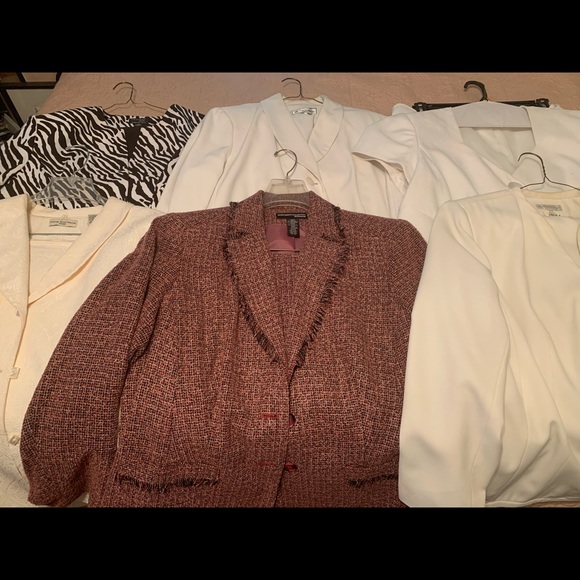 Suits for 12 dollars! Sizes 18/20 - Picture 2 of 3